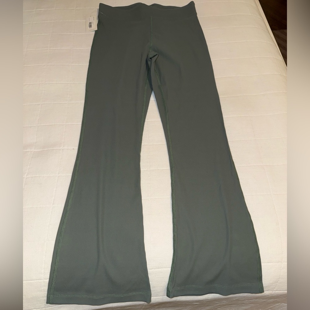 Outdoor Voices Rib Kick Flare Pants - Laurel Wreath - Size M